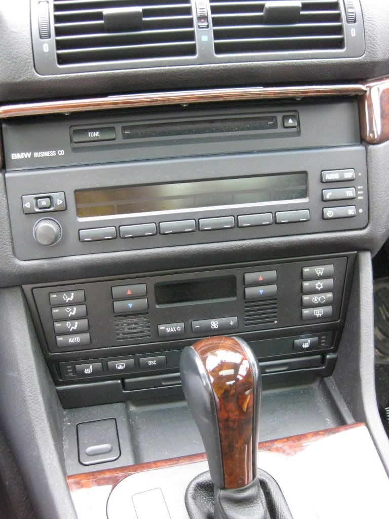 E39 Auxiliary Input Installation